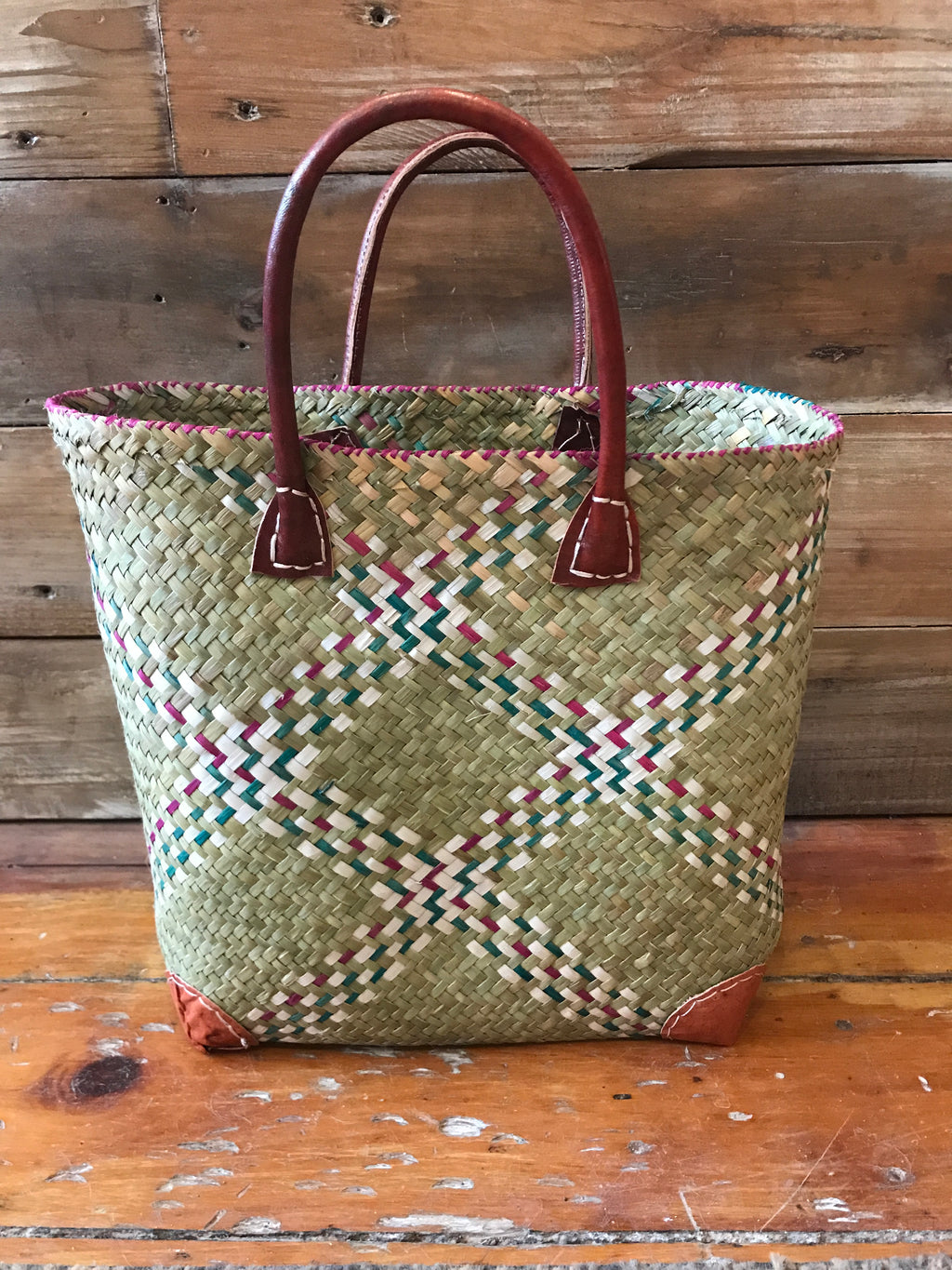 Raffia Bags, Raffia Handbags and Purses. Buy online at Red Scarf Equestrian Canada.